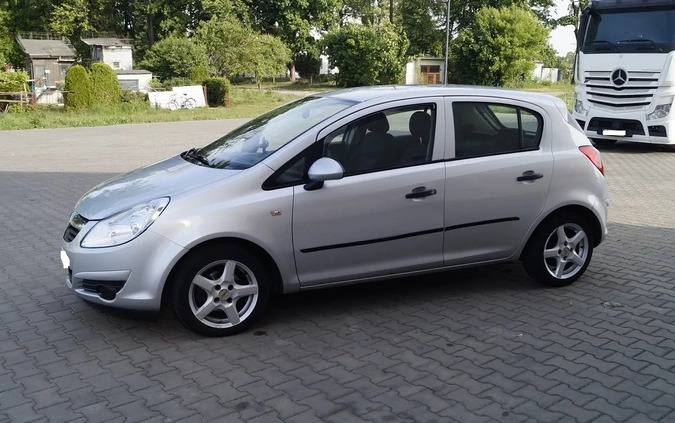 Opel Corsa cena 10990 przebieg: 270000, rok produkcji 2010 z Garwolin małe 154